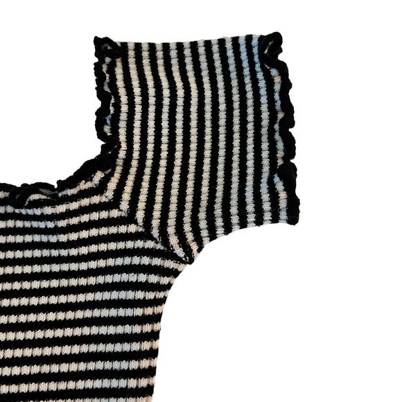 NWOT Women's Windsor Cropped Stripped Top - Picture 8 of 11